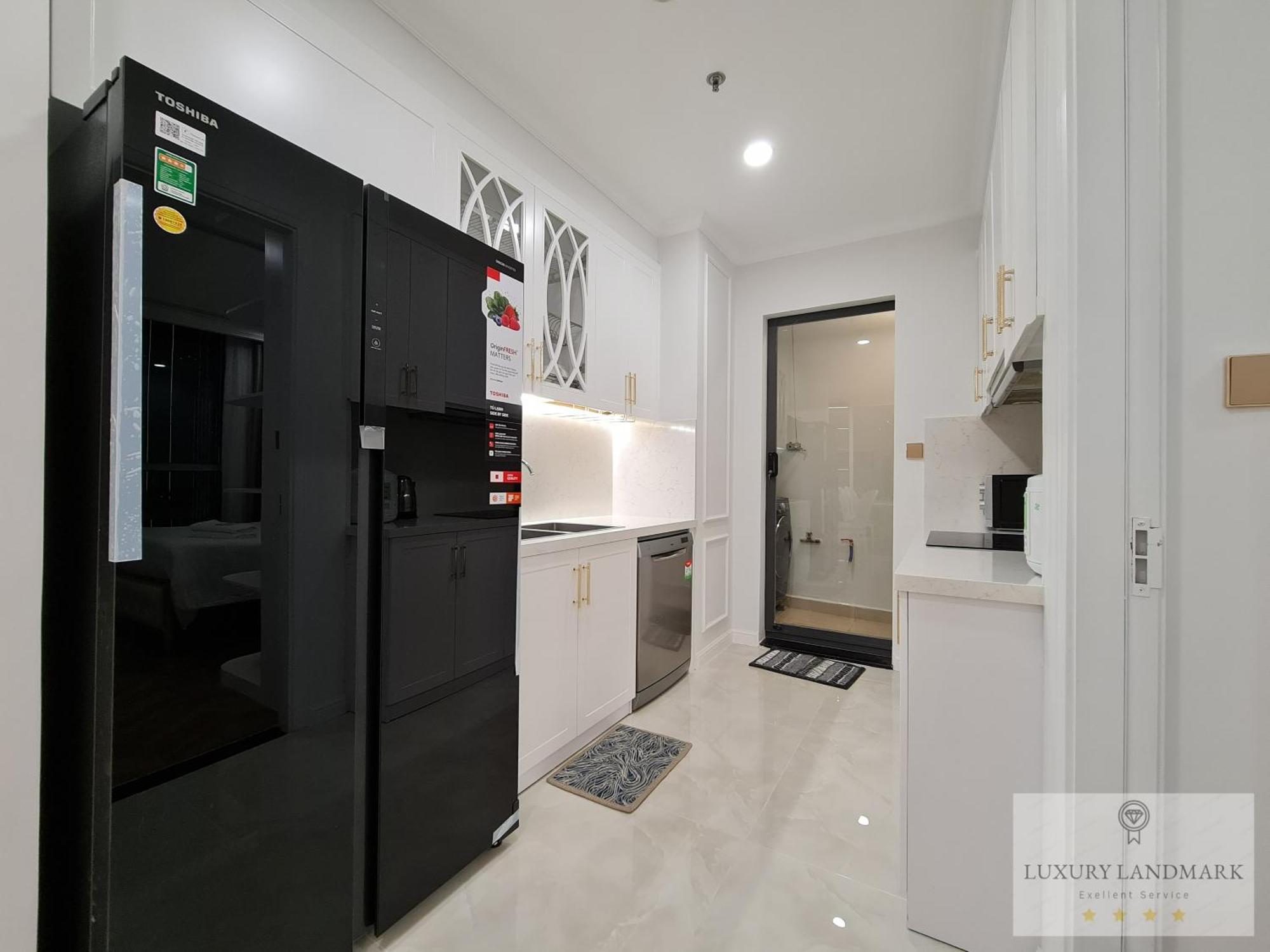 Khách sạn hẻo lánh Sky Park - Vinhomes Central Park