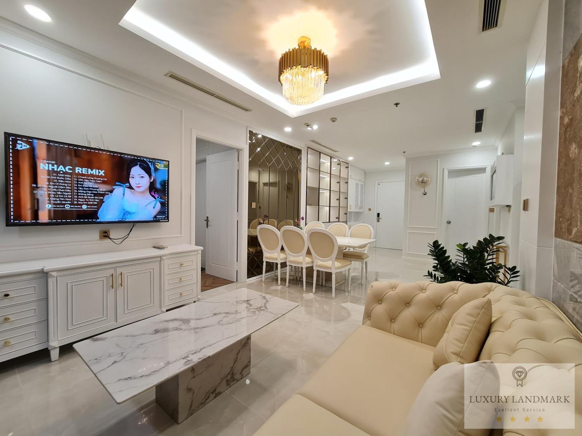 Sky Park - Vinhomes Central Park 4* TP. Hồ Chí Minh
