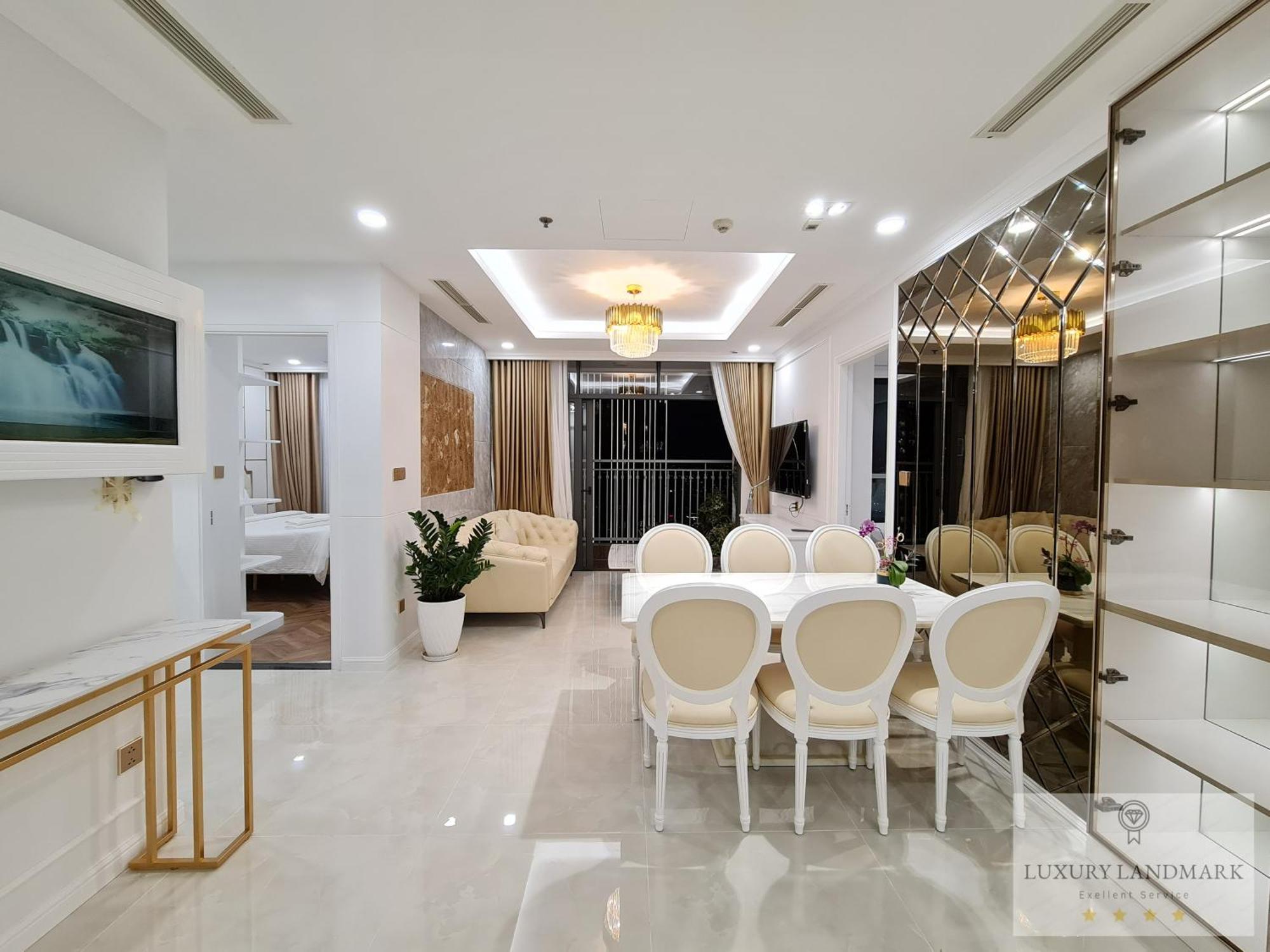Sky Park - Vinhomes Central Park 4* TP. Hồ Chí Minh