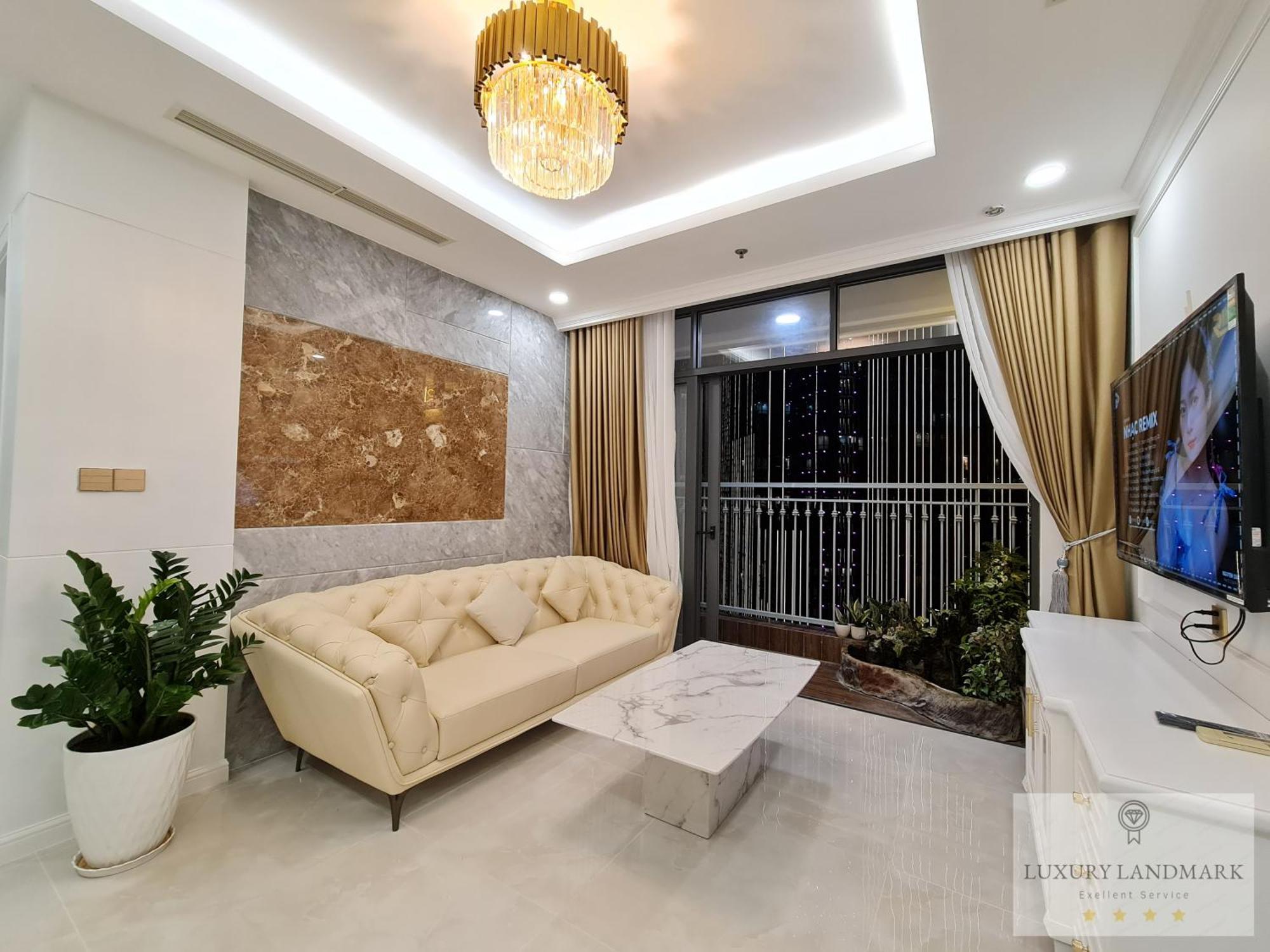 Sky Park - Vinhomes Central Park Khách sạn hẻo lánh
